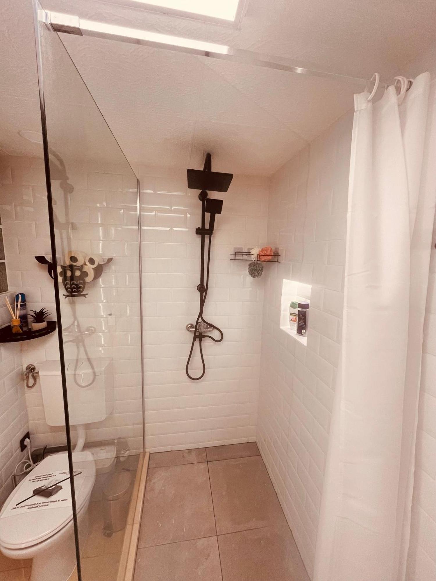 Apartamento Ernesto 17 With Free Parking Possibility Budapest Exterior foto