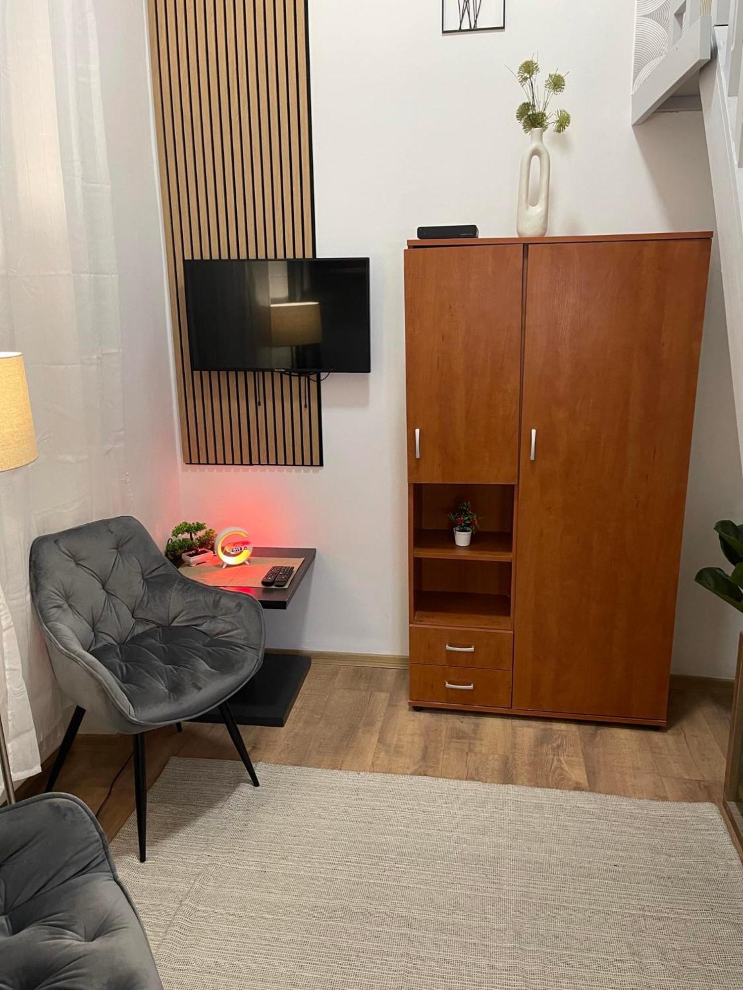 Apartamento Ernesto 17 With Free Parking Possibility Budapest Exterior foto